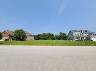 8120 W 101st Pl, Saint John, IN 46373