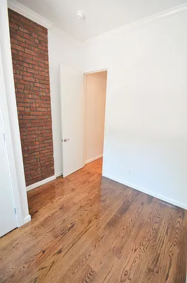 Rented by CITY SKYLINE REALTY INC | media 14