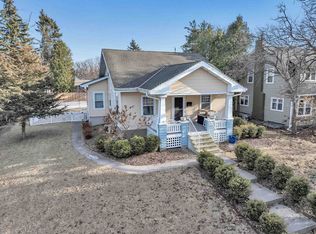 950 N Broadway St, De Pere, WI 54115