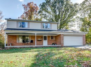 1017 Willow Ln, Howell, MI 48843