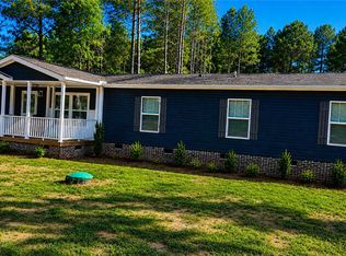 106 Foxcroft Dr, Greenwood, SC 29649