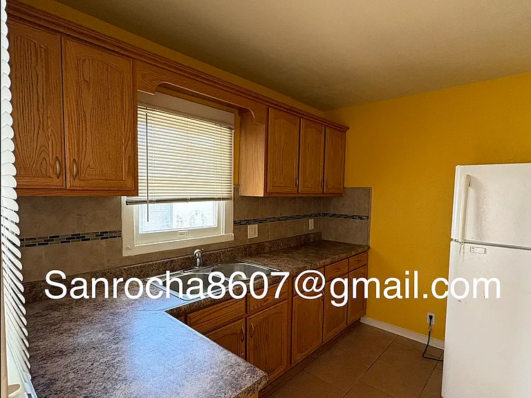 1718 N Freeman Ave — Photo 14
