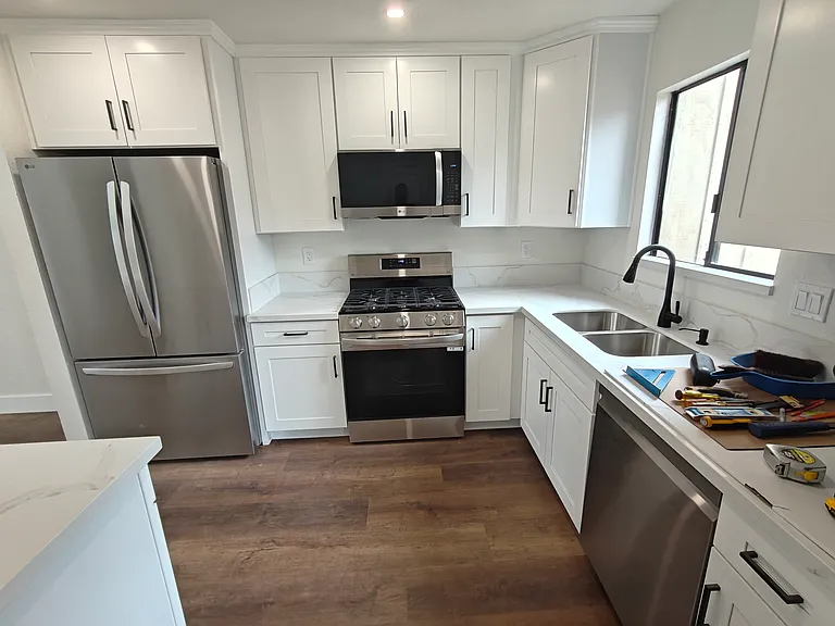 275 Hillcrest Dr #203 — Photo 2
