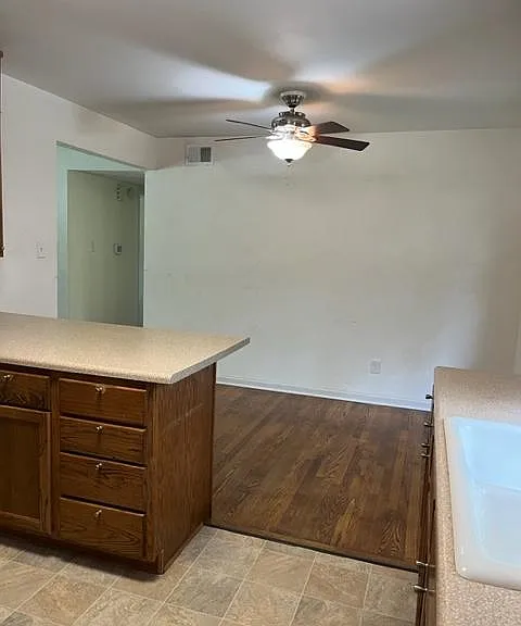 8015 Outlook Dr — Photo 8