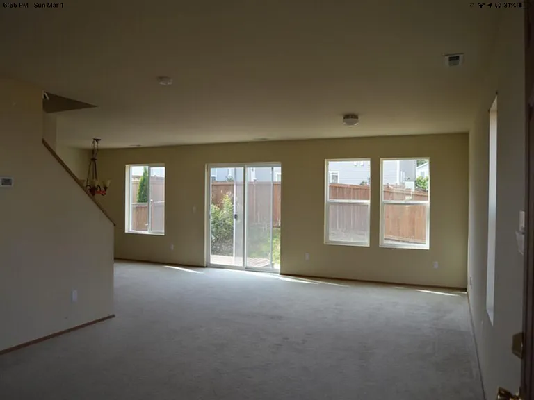 2262 SW Lazuli St — Photo 2
