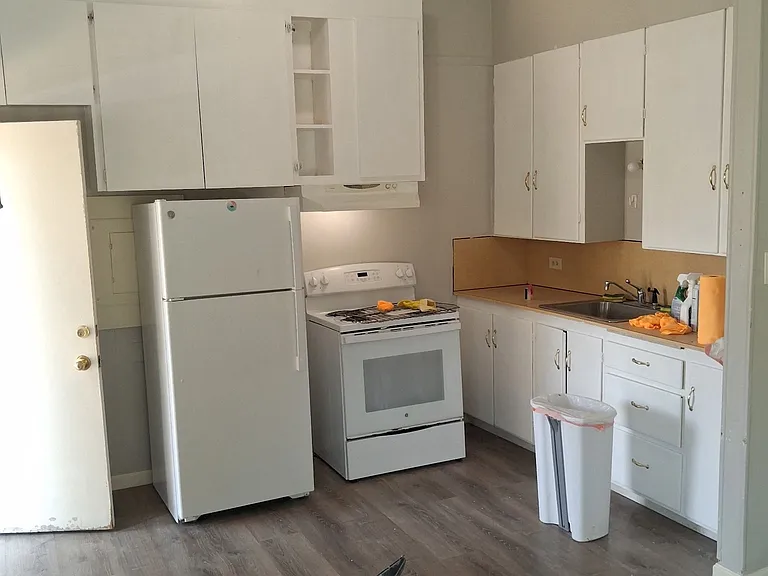 898 5th Ave #1 — Photo 1