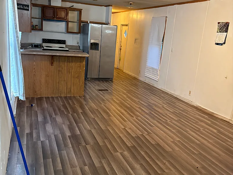 207 Waycross Ave #B — Photo 2