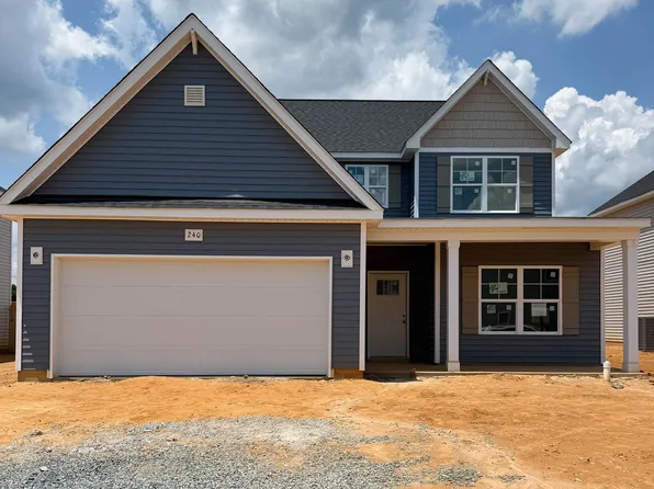 240 Steelwood St, Raeford, NC 28376