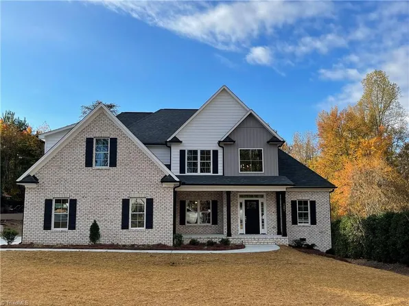 958 Medinah Dr, Winston Salem, NC 27107