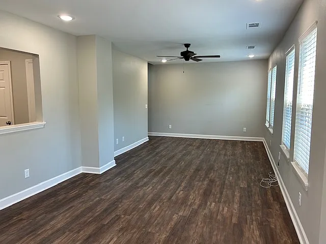 409 W Maple Ave #B — Photo 10
