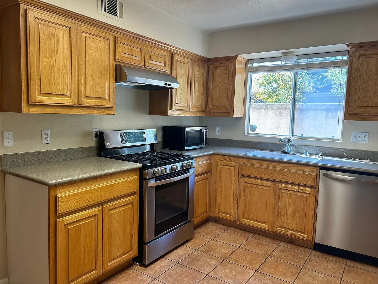 Paloma Del Sol Home — Photo 3
