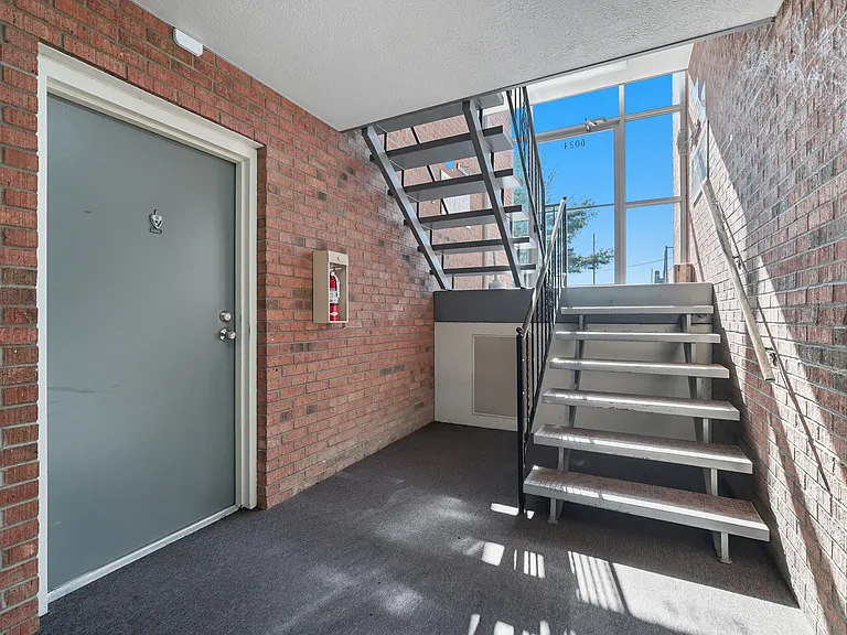 6022 Harrison Ave #4 — Photo 21