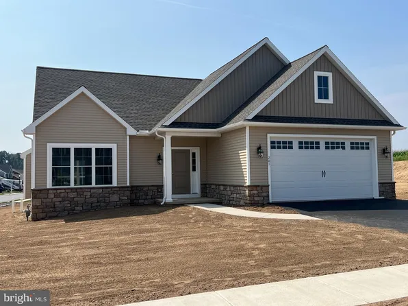 201 Ridgefield Dr, Elizabethtown, PA 17022