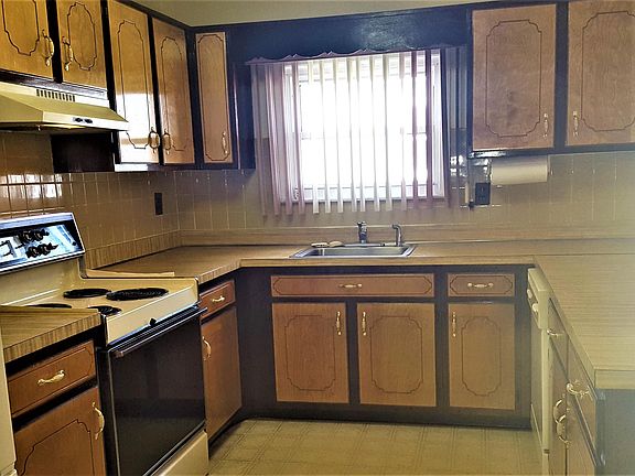 5th image of 204 Port Royal Dr