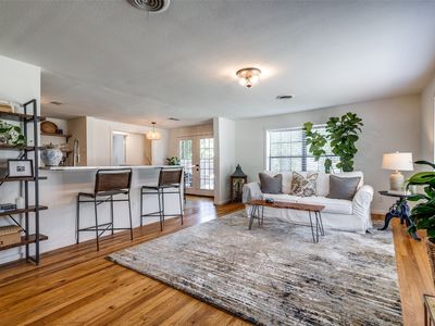 5415 Dartmouth Ave, River Oaks, TX, 76114