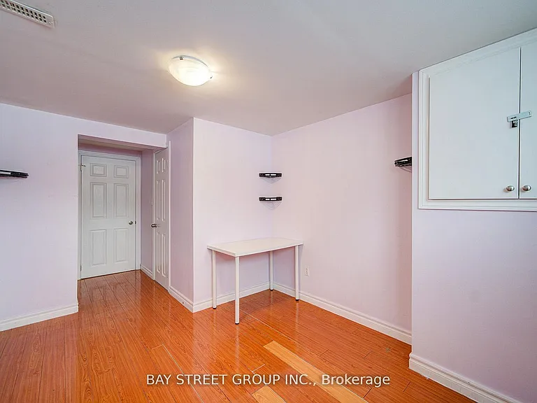 5 Lockdare St #BASEMENT — Photo 11