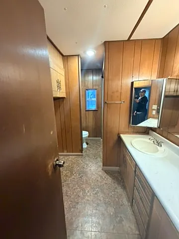2001 Eagles Way — Photo 5