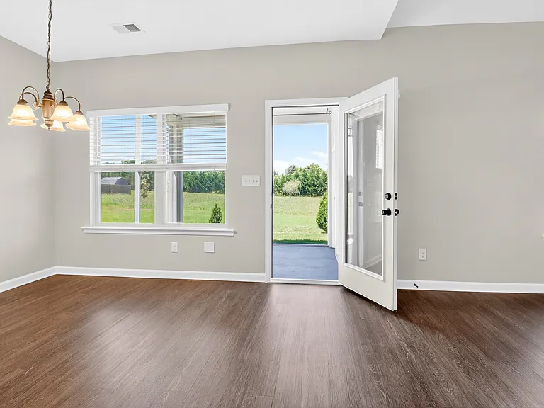144 Reserve Pl — Photo 52