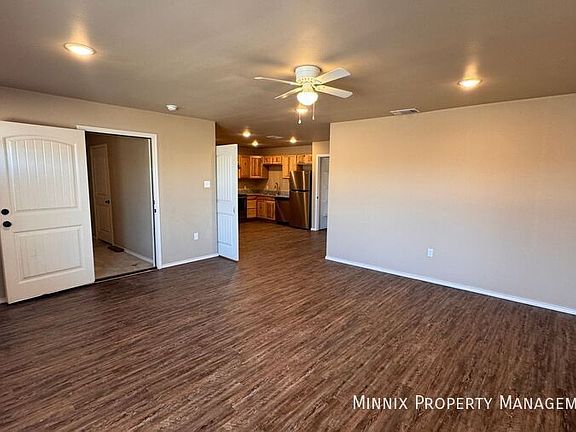 3rd image of 2515 N Avenue O
