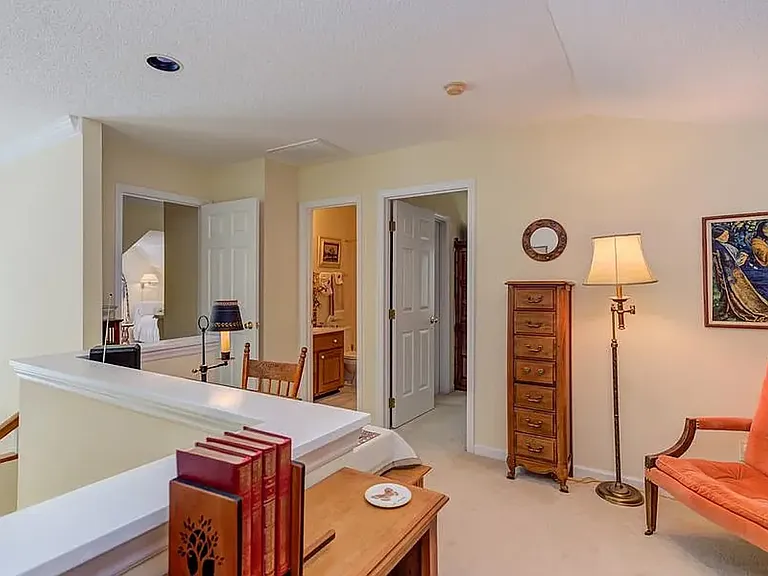 205 Windhover Dr — Photo 15