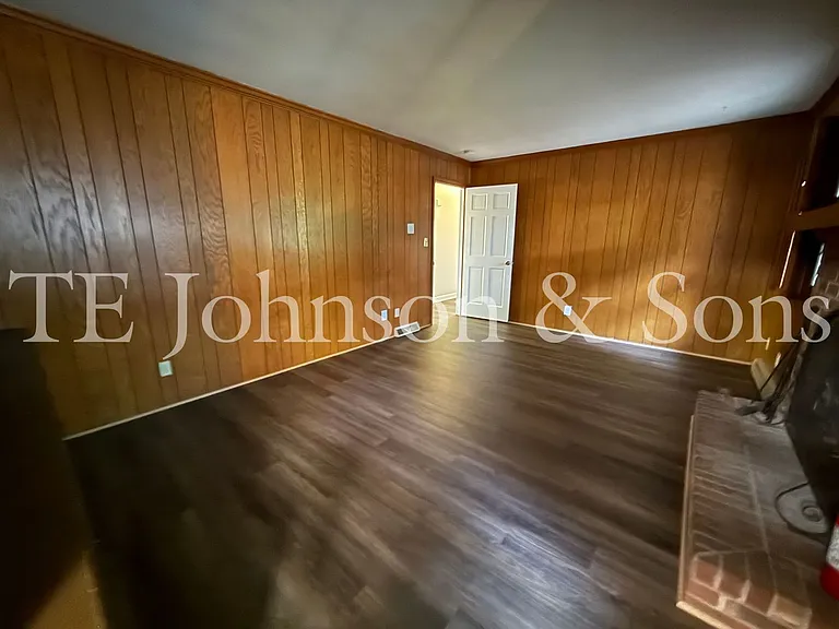 2722 Winslow Ln — Photo 21