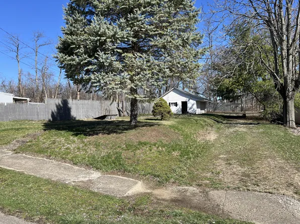 654 Russell Ave, Newark, OH 43055