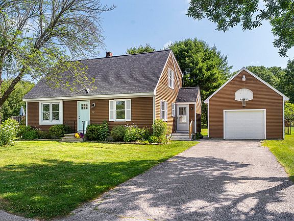 2nd image of 12 Barnstable Road