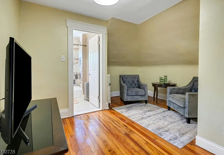 127 S Burnett St #R2-2 — Photo 16