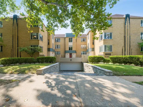 7542 York Dr APT 3E, Saint Louis, MO 63105