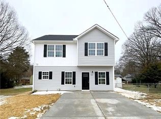 7716 Shadow Lawn Rd, Charlotte, NC 28269