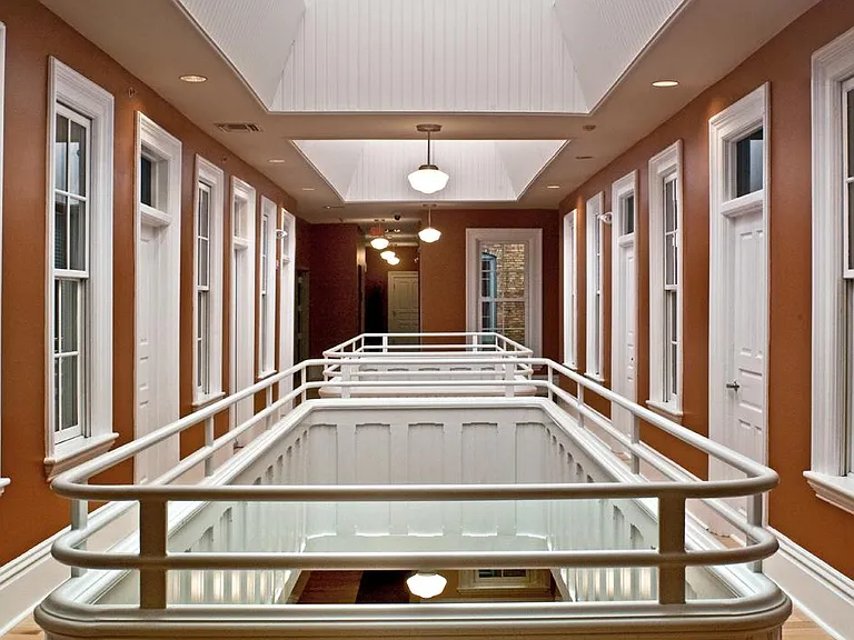 101 South Division Lofts — Photo 4