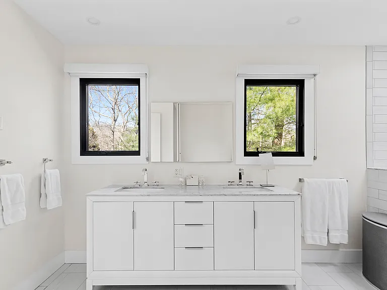 11 Rowman Ct — Photo 18
