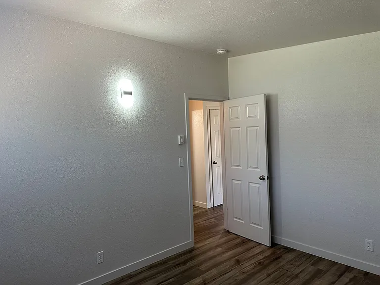 582 Cardinal Way — Photo 21