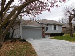 2180 E Regency Pl, Springfield, MO 65804