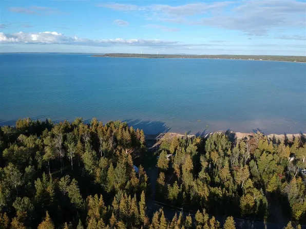 4735-4745 Straits View Dr, Carp Lake, MI 49718