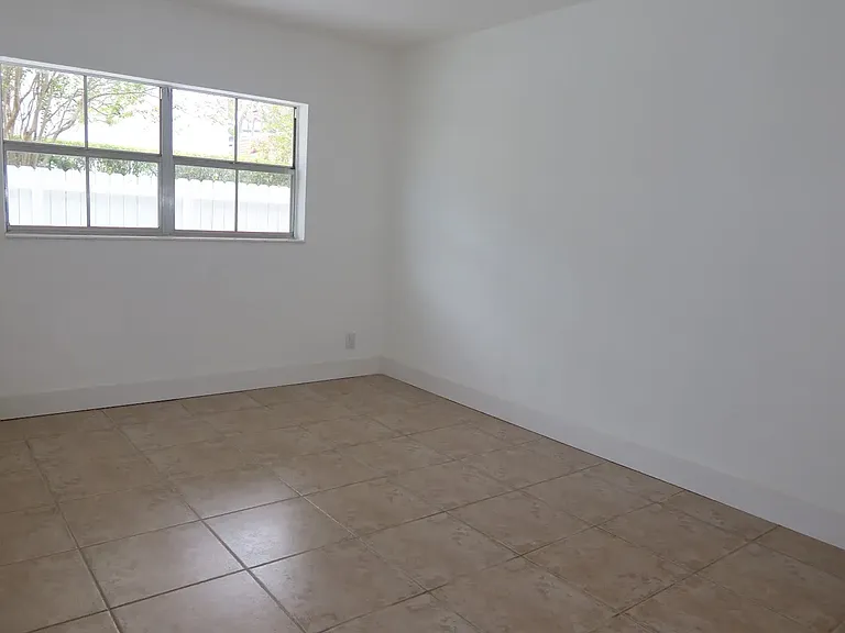 6711 N Kendall Dr #505 — Photo 13
