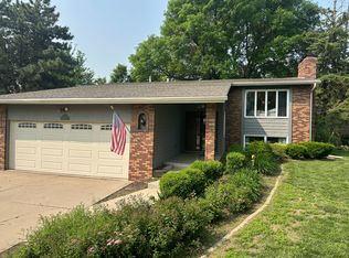 12811 Nicholas St, Omaha, NE 68154