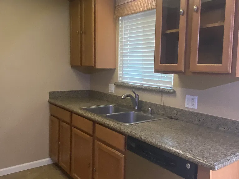 1177 Norwegian Ave — Photo 7