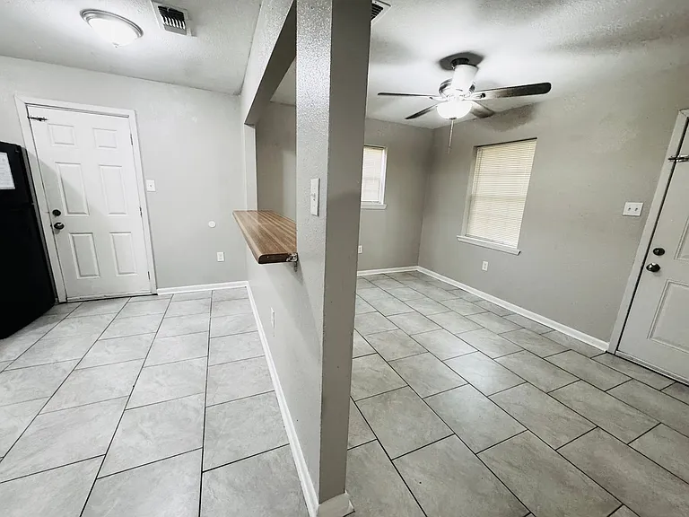 3433 Hollywood St — Photo 28