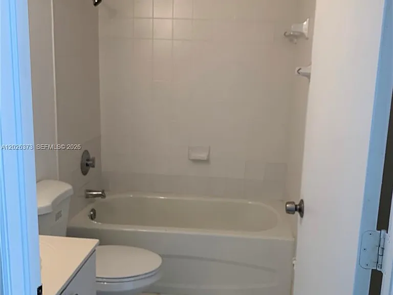 2931 SE 13th Ave #202-47 — Photo 7