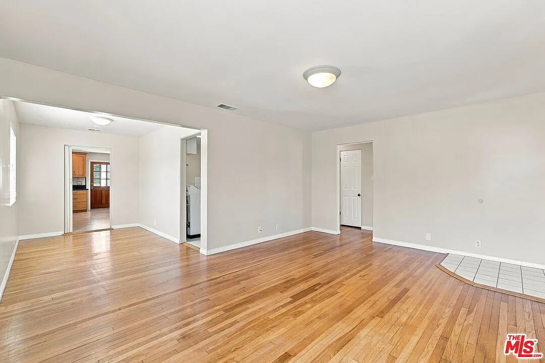 4 bed, 2.0 bath, 1637 sqft, $5,695 — Photo 3