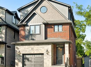 17 Avondale Ave S, Waterloo, ON N2L 2B5