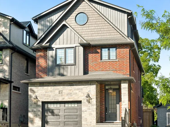 17 Avondale Ave S, Waterloo, ON N2L 2B5