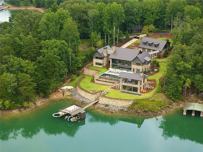 725 Rocky Point Dr — Photo 146
