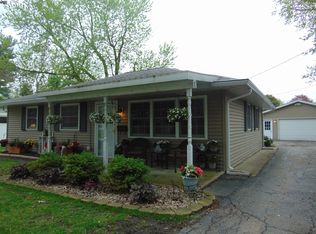 1812 Melanie Ln, Champaign, IL 61821