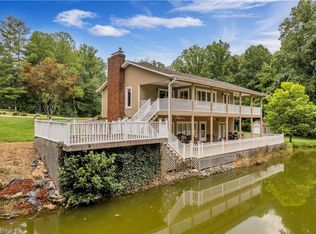 642 Country Club Rd, Wilkesboro, NC 28697
