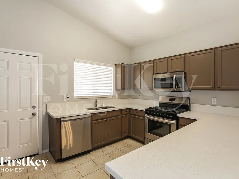 4641 Possum Berry Ln — Photo 5