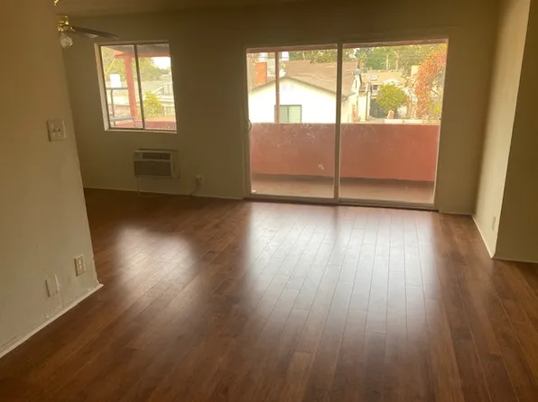 14011 Sherman Way, Van Nuys, CA 91405