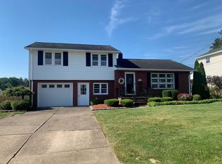 2814 Smith Dr, Endwell, NY 13760