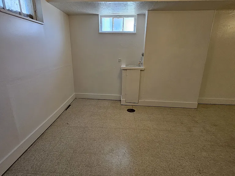 634 E Meade St — Photo 10